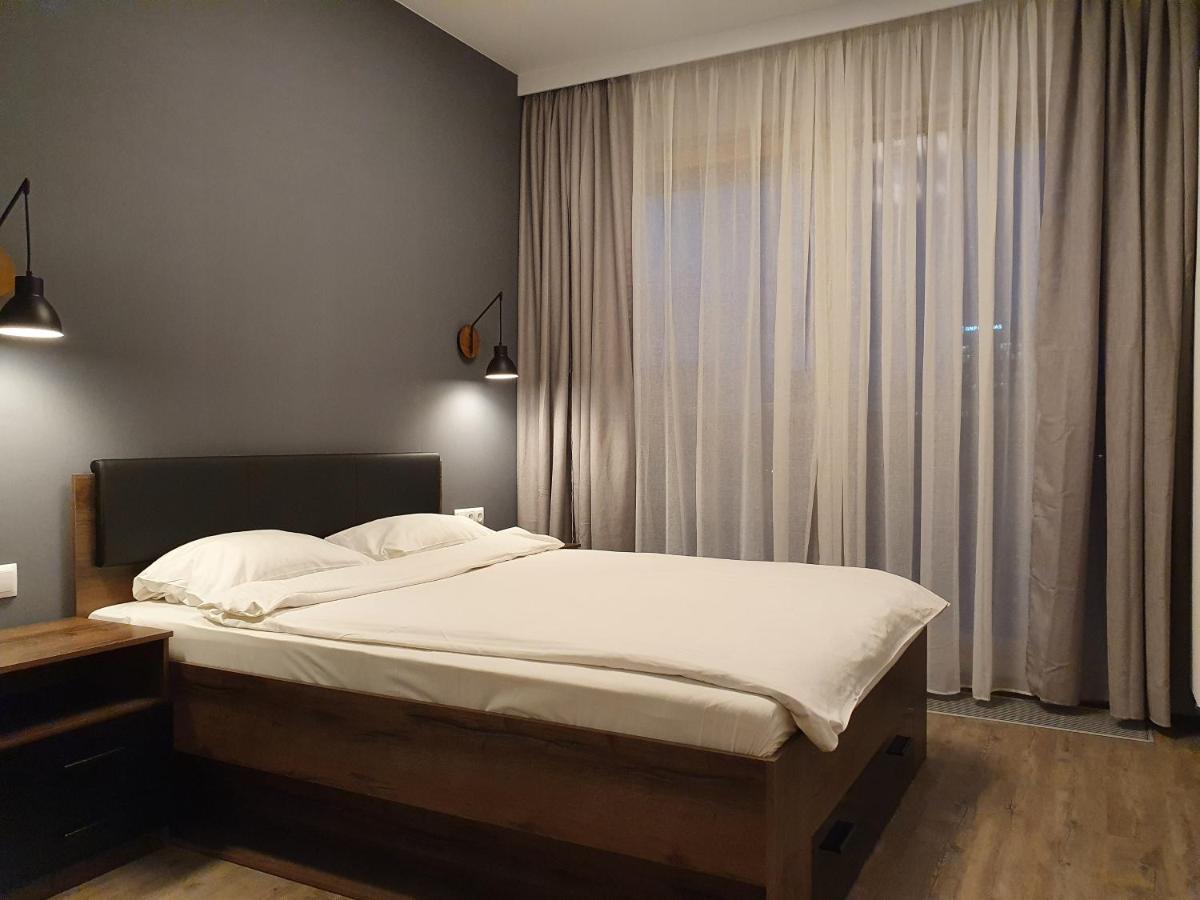 Chopin Apartments Expo Варшава Екстериор снимка